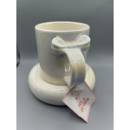 Target Bullseye Playground White Iridescent Mug With Bow Handle And Coaster NEW
