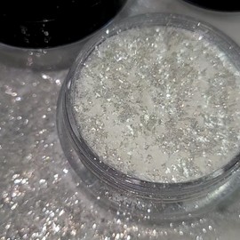 Bonnie B Nail Chiffon Tok Tok White Silver Pearl Glitter Nail Materials / 보니비네일 쉬폰톡톡 화이트실버펄 글리터 네일재료