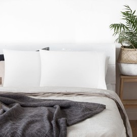 PiccoCasa 100% Cotton Pillowcases 2 Pack, Soft and Breathable Egyptian Cotton Pillow Cases with Envelope Closure Bedroom Modern Hotel Bed Pillow Cases White 50 x 65cm