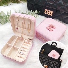 Travel Jewelry Case Bridesmaid Gifts Box,6 Pack Mini Travel Jewelry Case, PU Leather Earring Storage Box, Earring Organizer Box Bulk, Portable Travel Jewelry Holder Travel Accessories (6, White)