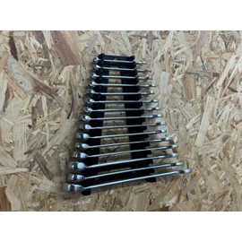 Combination Spanner and Ring Spanner Holder for Tool Wall Mounting Wall Mount 12 and 15 Supports (15 Pads)