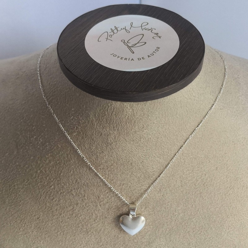 Cadena con dije de Corazón de Plata Ley .925 Gargantilla.
