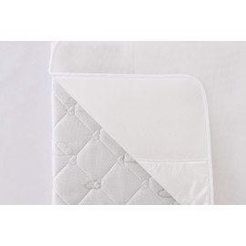 Träumeland T090323 AirDry Moisture Protection Cover Waterproof and Skin-Friendly with Extra Ventilation on the Headboard Size 70 x 140 cm White 450 g