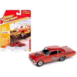 Johnny Lightning 1963 PONTIAC TEMPEST "FUNNY FARMER" 1/64 BY JOHNNY LIGHTNING JLCG032-JLSP35