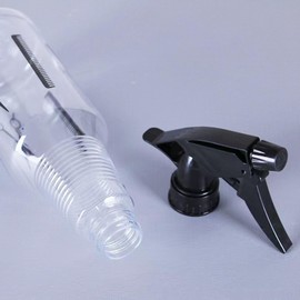 Spray Bottle for Hair, Hair Spray Bottles, Mister Spray Bottle, Hair Spray Bottle Hair Tool Water Sprayer Salon Hairdresser Hair Water Sprayer Salon Hairspray Empty Bottle Used for Hairdresser(450ML)