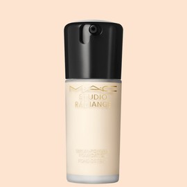 Anjumain MAC Studio Radiance Serum Power Foundation 30ml NW5 × 1 / 맥 스튜디오 래디언스 세럼 파워 파운데이션 30ml NW5 × 1개