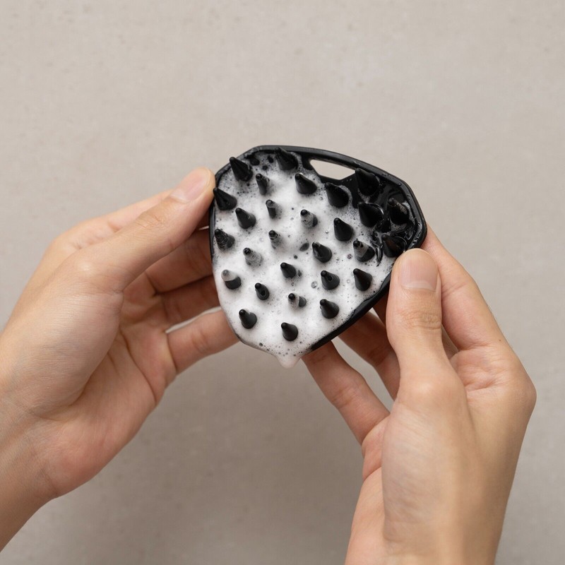 MANSCAPED® The Scalp Buffer Men’s Silicone Head Scrubber – Exfoliating