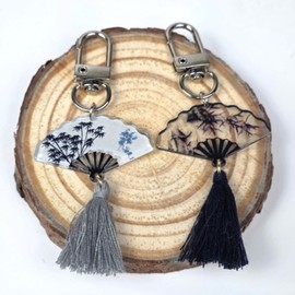 National Museum of Korea Goods Ink Line Tassel Keyring Traditional Knot Key Holder Korean Souvenir Foreigner Gift k I agree to third party provision for delivery / 국립중앙박물관 굿즈 수묵선 테슬 키링 전통 매듭 키홀더 한국 기념품 외국인 선물 k 배송을 위한 제3자 제공에 동의합니다