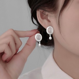 Crymystal Vintage Weiß Mondstein Tropfen Ohrringe Kreis Mondstein Ohrringe Silber Edelstein Ohrringe Minimal Geburtsstein Ohrringe Braut Hochzeit Ohrringe Frauen und Mädchen Geschenke (Weiß)