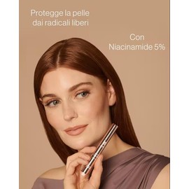 Bionike Defence Color - Luminizer Correttore Illuminante, 02 Medium, con Acido Ialuronico, Minimizza Occhiaie e Imperfezioni, Dona una Pelle Luminosa e Idratata, 2 ml