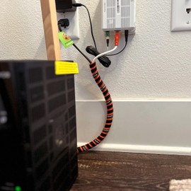 Outback Wrap - Constrictor Hydraulic Hose Management Protector and Tagging Wraps for Farming and Agriculture Equipment, Tractors, Harvesters, Planters, and Sprayers -16mm Diameter- 20 Foot (Green)