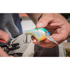 Berkley Digger Fishing Lure, Chameleon Pearl, 1/2 oz, 2in | 5 cm, Aggressive Wobble and Side Flash, Equipped with Stainless Steel Split Rings and Treble Hooks