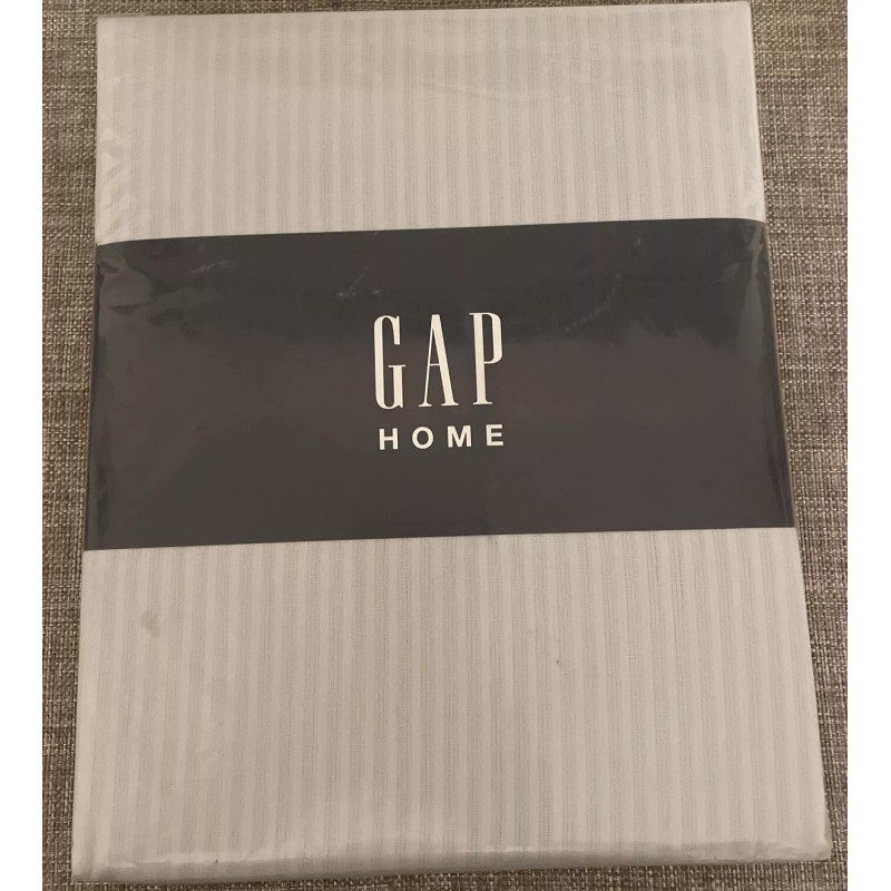 GAP HOME 100 % Organic Cotton Curtain Pair 48 x