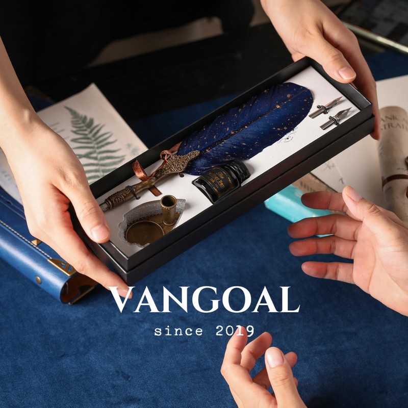 VANGOAL Vintage Carving Feather Pen Set, Glittering Quill Set Antique