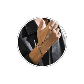 Wendalern Boho Butterfly Ring Bracelet Hand Chain Gold Butterflies Hand Chain Bracelet Tiny Butterfly Finger Ring Bracelet Vintage Slave Hand Harness Bracelet Jewellery for Women Girls, Zinc