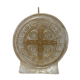 Kanica San Benito Candle Protects The Family Union, Decorative, Religious Candles with White & Golden Design - Perfect for Baptism, Wedding, Gifting & More - Traditional Christian Candles