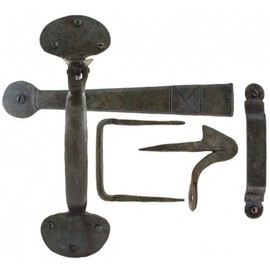 From The Anvil Beeswax Medium Bean Thumblatch