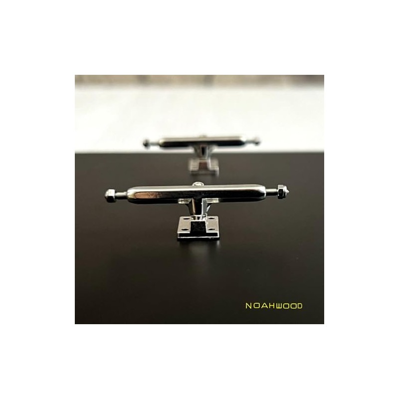 NOAHWOOD Pro Fingerboard 36mm Six Truck (36mm Silvery)