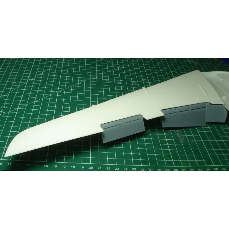 Reskit 1/72 LAC720004 B707-336 & E-3B Sentry For B707 Heller