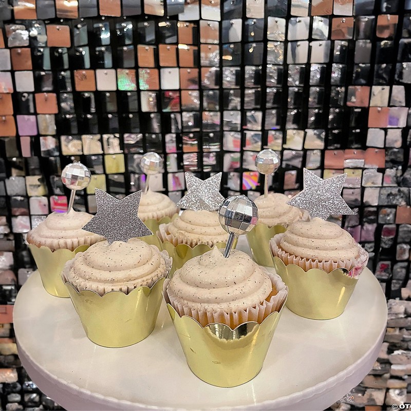 Fun Express Sequined Shimmer Wall Panels – Elegant Silver Party