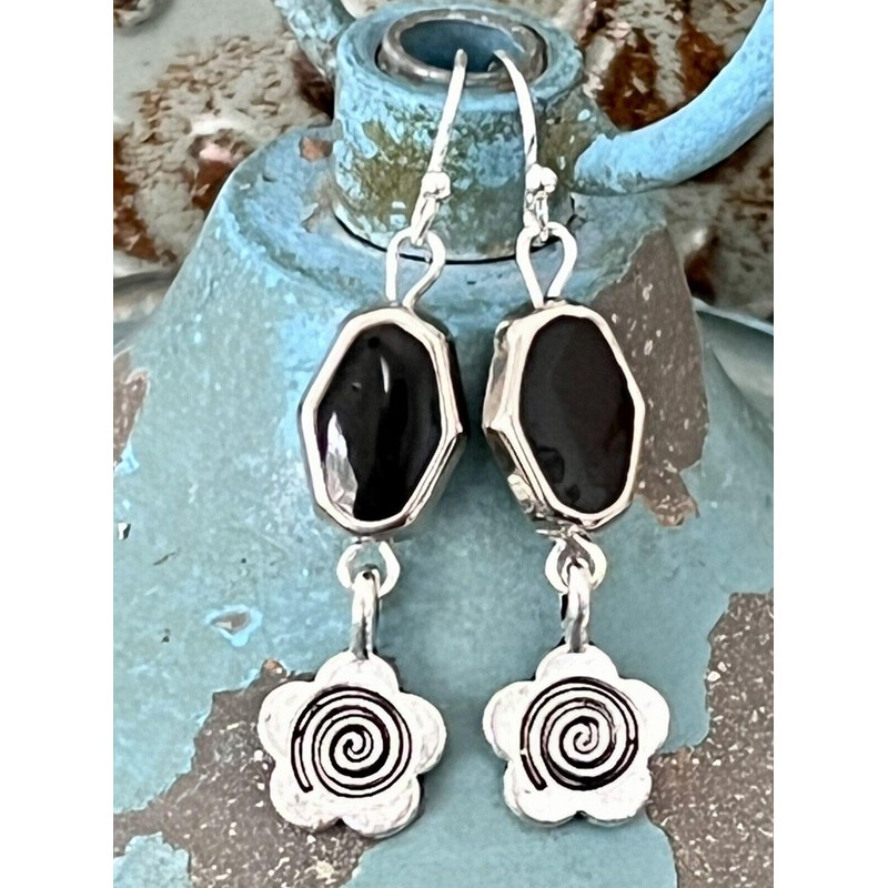 Antique Silver Flower and Black Dangle Earrings. Jewelry Earrings for