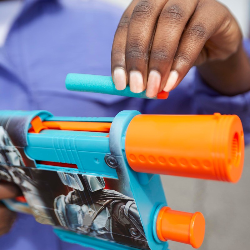 Nerf Star Wars The Mandalorian Dart Blaster, 12 Elite Darts,