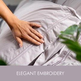 RITZANI Full Size Sheet Set Deep Pocket- 6 Piece Ultra Soft Machine Washable Luxury Bed Sheet Set - Shrinkage & Fade Resistant Embroidered Bedding Sheet (Full, Thistle Purple)