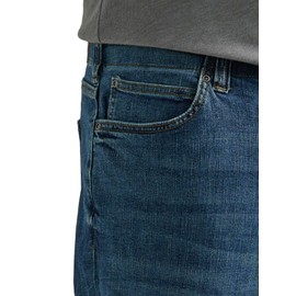 Lee Men's Big & Tall Extreme Motion Straight Taper Jean Maddox 46W x 28L