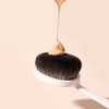 Instant Cloud Skin Make Up Brush for Flawless Complexion in