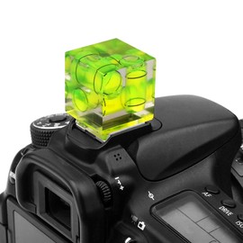Camera Hot Shoe Level, Chromlives 3 Axis Spirit Bubble Level Standard Shoe Level Mount Compatible with DSLR Film Camera Canon Nikon Olympus Pentax