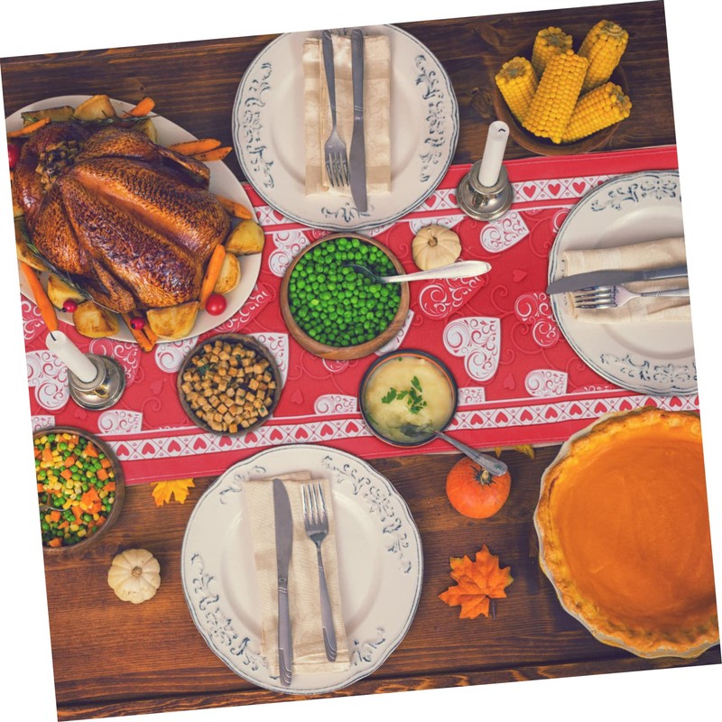 BIUDECO Heart Pattern Tablecloth Valentine's Day Table Runner Kitchen Decor