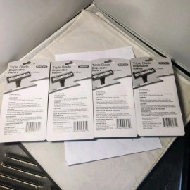 Xtracare 16 Razors, 4pks Of 4 Xtracare Triple Blade Mens Disposable Razors