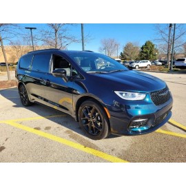 BASF Touch Up Paint for Chrysler Pacifica with paint code PPS, Fathom Blue.  1 oz.