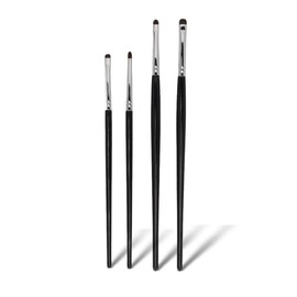 Juego de 4 pinceles para sombras de ojos profesionales: pinceles multifuncionales con cerdas de maquillaje suaves para una aplicación precisa de detalles y un agarre cómodo, ideal para sombras de ojos, delineador de ojos y maquillaje de cejas.