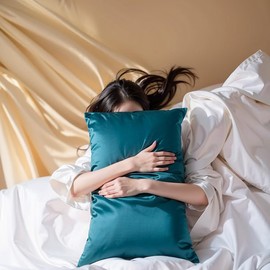 2 Pack Satin Standard Pillowcase 48X74cm, Soft Breathable Smooth Cooling Pillow Covers with Envelope Closure Deep Blue