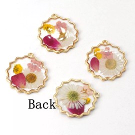 4PCS Gold Tone Dry Pressed Flower Resin Flower Edge Round Charm Pendant GYX2107