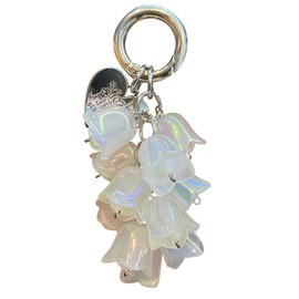 HESHANGWL Backpack Keychains Charms For Girls, Car Key Chain Lily of the valley Simulated Resin Glow in the Dark Key ring Keychains (white)