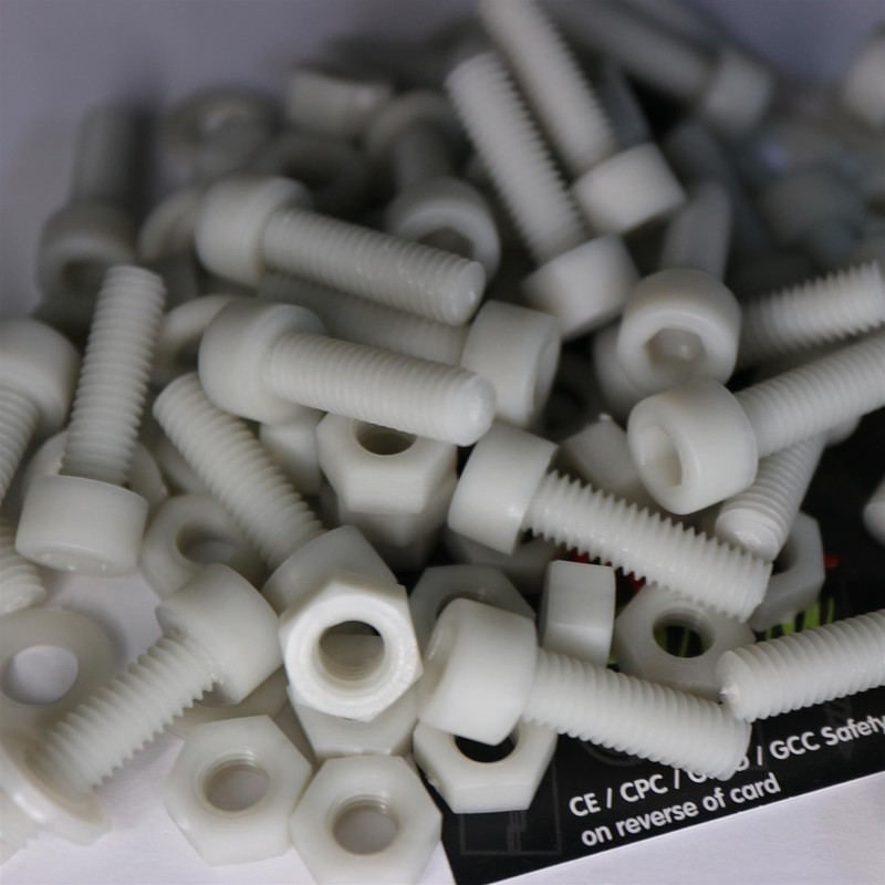 50 x Glass Filled Reinforced, Super Nylon Socket Head, M6