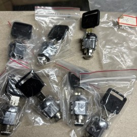 Saris NOS SARIS #306 LOCK PLUG WITH KEY SOLD EACH ROOF RACK