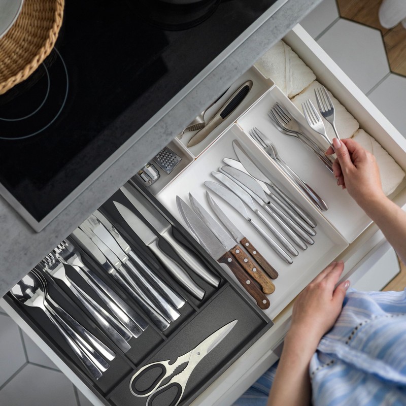 Relaxdays Cutlery Tray, 5 Compartments, Drawer Organiser System, HBD: 4.5