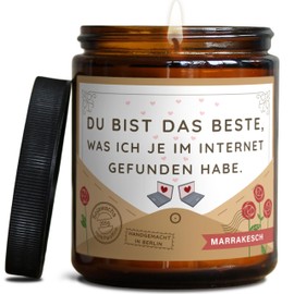Valentinstag Geschenk Duftkerze | Lustige Liebeserklärung für Sie & Ihn | Handgemacht in DE | In Geschenkbox | Fernbeziehung Online Dating Partner Jahrestag Freund Freundin | Marrakesch