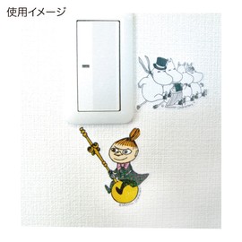 Moomin MMST1544R Wall Sticker Family Skating Approx. 4.3 x 3.7 inches (11 x 9.5 cm)