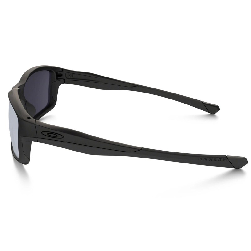 Oakley Chainlink Polarized Sunglasses- Covert Matte Black/Grey (MSRP:$232)