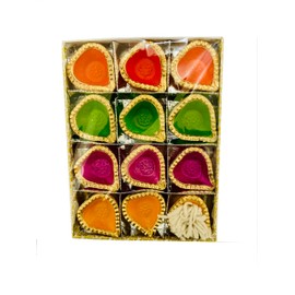 Clay Diya Diwali Dia con mechas de algodón para puja Clay Diyas para Diwali Pooja Decoración india Navratri/Navaratri Pooja Diwali Decor Puja Items Decoraciones indias Multicolor Diseño de flores Paquete de 12