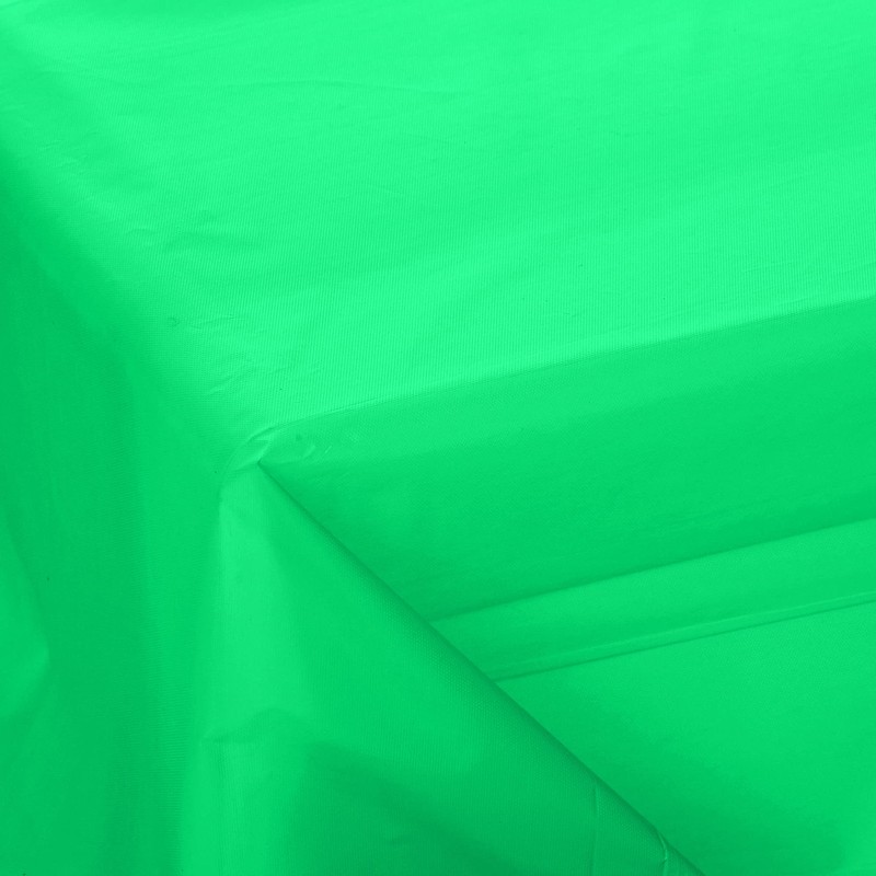 Unique Party 5091 - Emerald Green Plastic Tablecloth, 9ft x