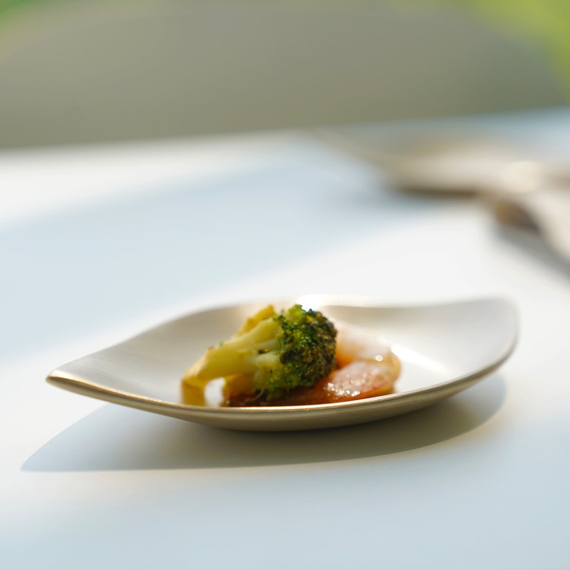 Notdam Bangjja Yugi Leaf Plate Small / 놋담 방짜유기 나뭇잎