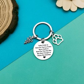 Inspirational Veterinarian Graduation Gift Vet Tech Keyring Encouragement Gift for Veterinarian Tech Nurse Student Future Veterinary Gift Inspirational Veterinary Gift Keychain Christmas Birthday Gift