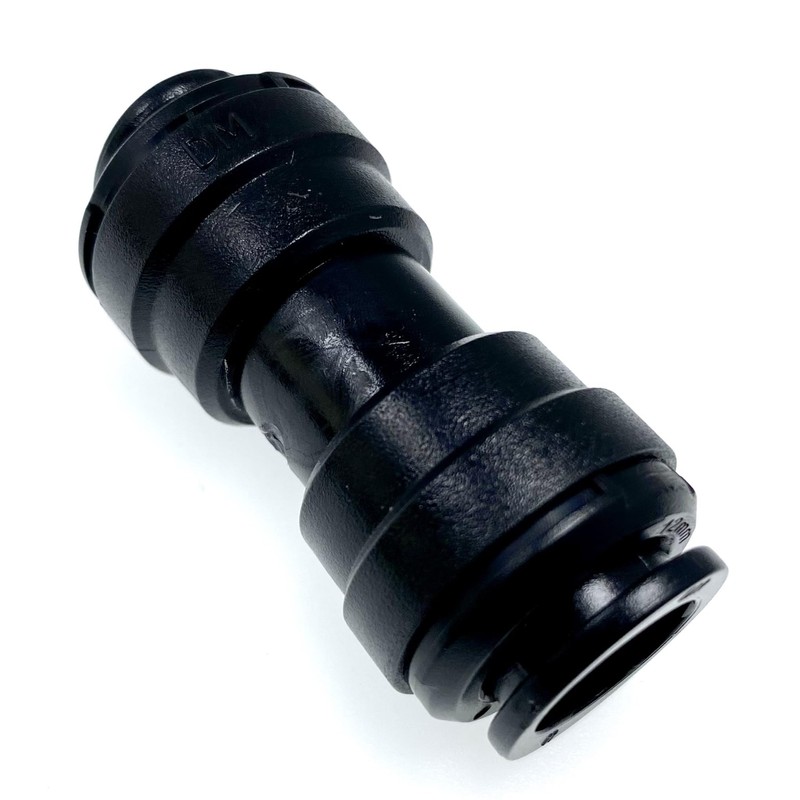 W4 Equal Straight Connector - Black