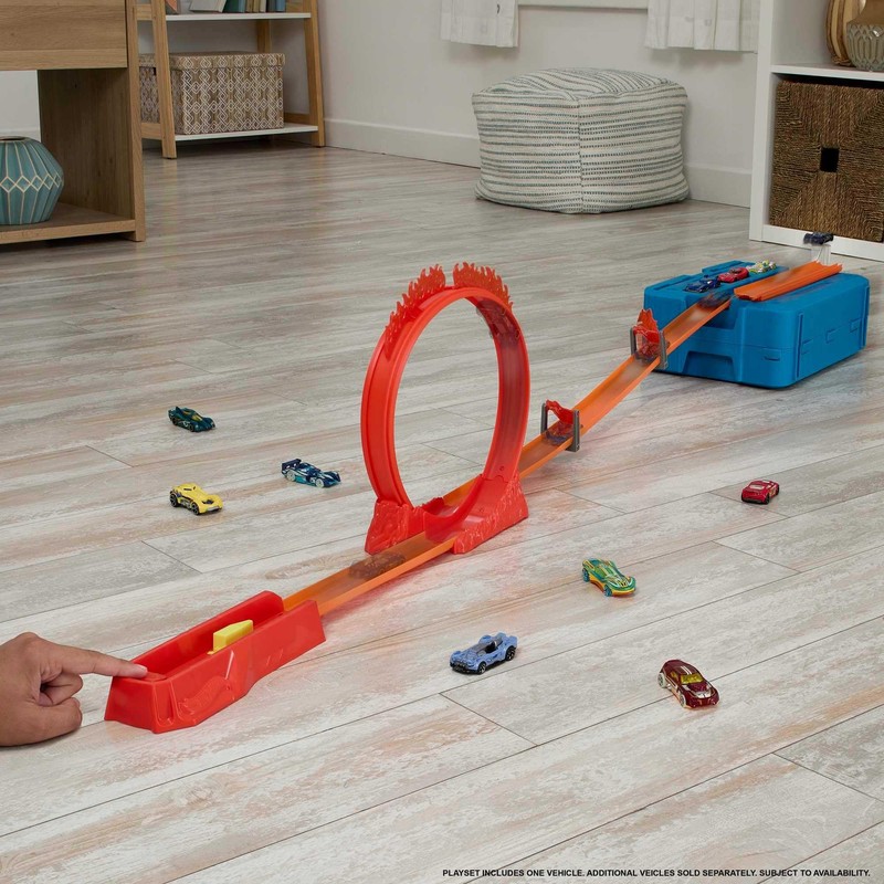 Hot Wheels Toy Car Track Set, Track Builder Playset Flame