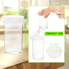 Paquete de 40 mini tarros de especias de plástico de 1 oz con tapas blancas, recipientes pequeños vacíos transparentes para condimentos con tamices para cocina y hogar